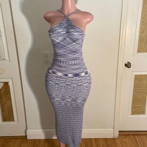 Women Dress size L 70 rayon and 30 percent polyester B 2